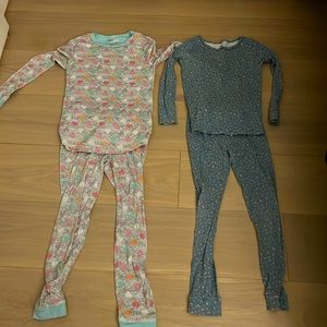 Bundle! 2 girls pajamas ! All size 7 !